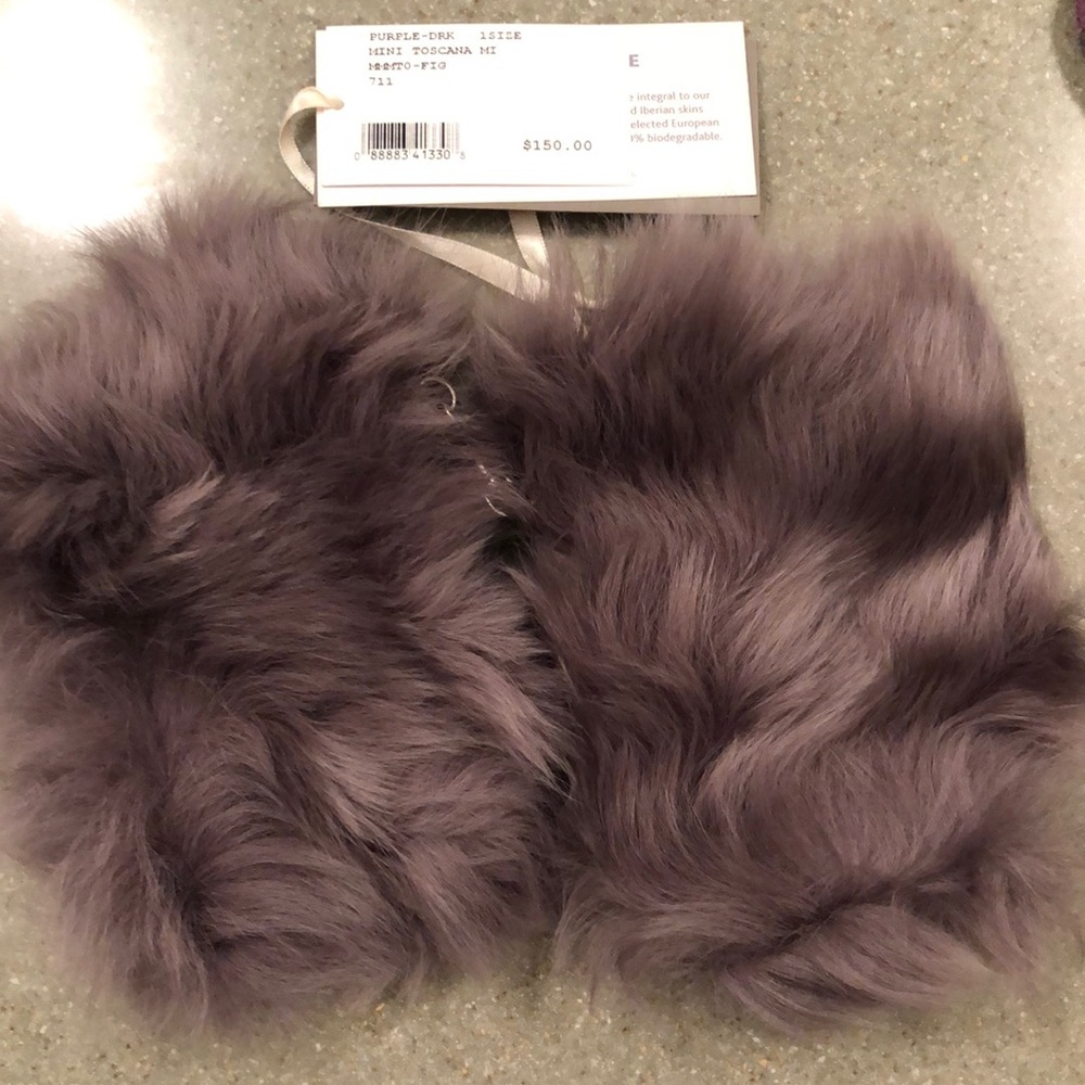 NWT SHEEPSKIN MITTENS